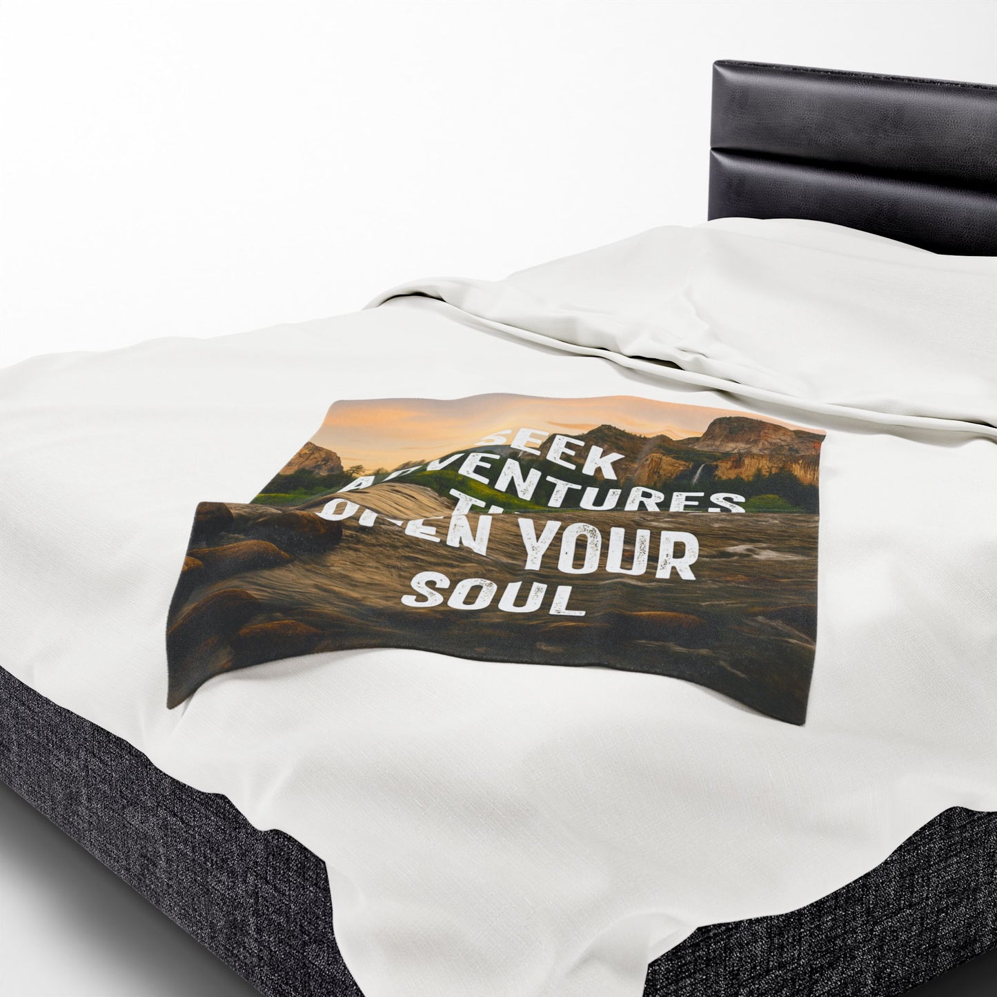 Adventure-Inspiring Velveteen Plush Blanket - "Seek Adventures That Open Your Soul"