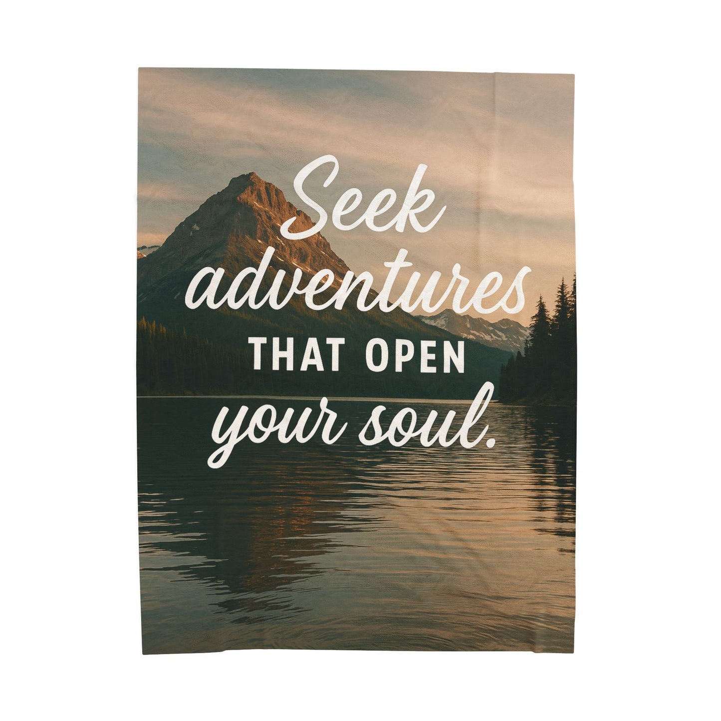 Adventure-Inspiring Velveteen Plush Blanket - Cozy Home Decor